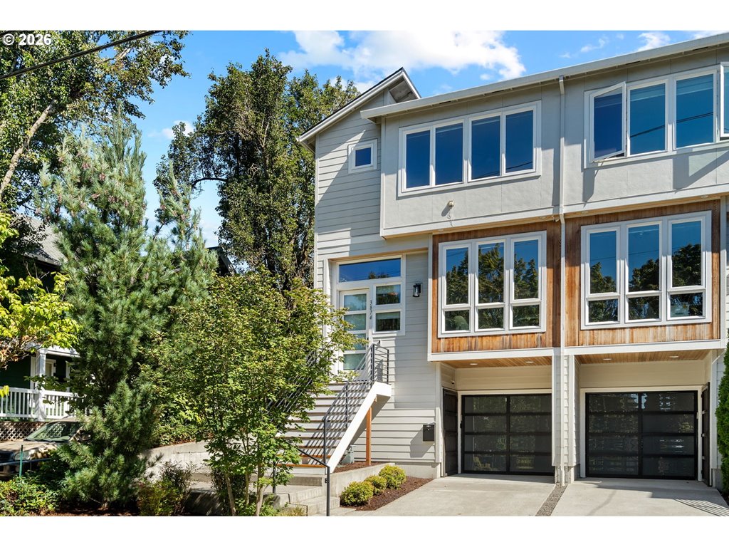 3874 SE 26TH AVE Portland, OR 97202 home for sale