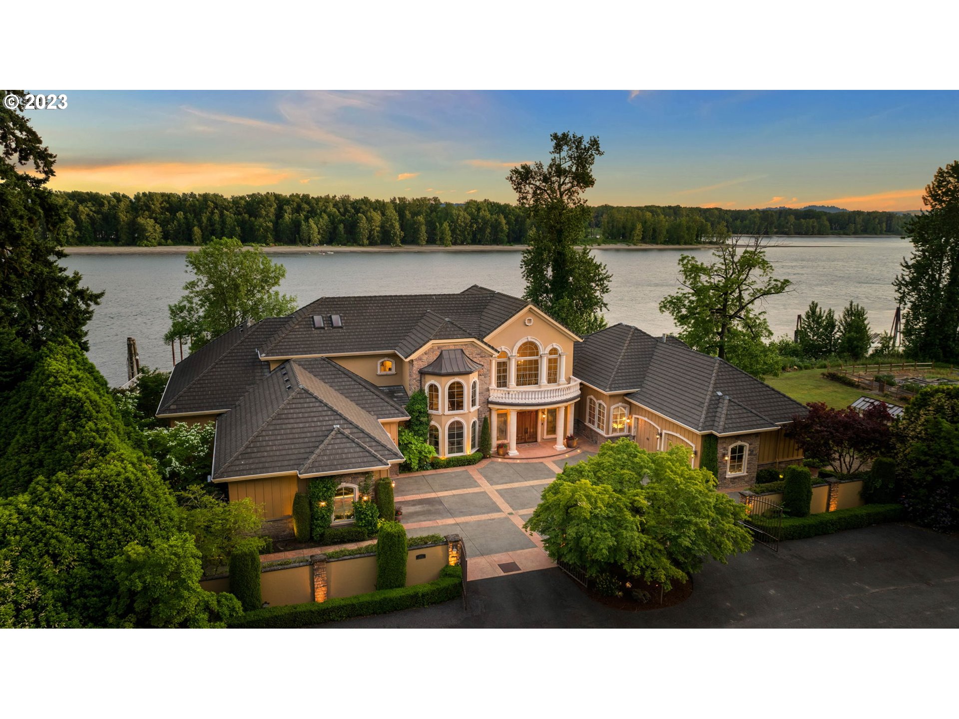 RMLSweb Photo Viewer