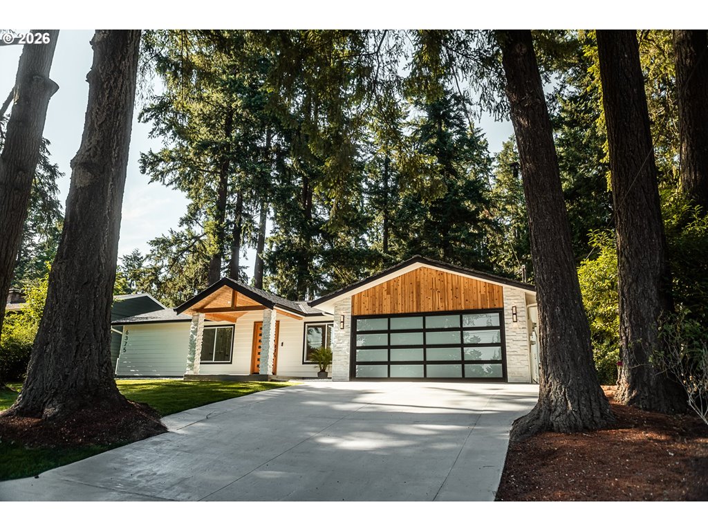 1 Story Home in Lake Oswego