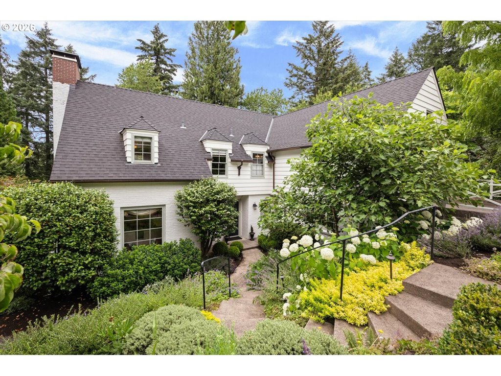 Cottage Home in Portland