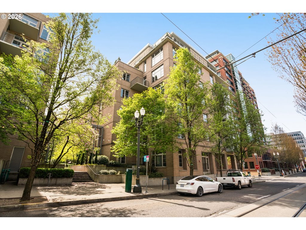 1130 NW 12TH AVE 502, 