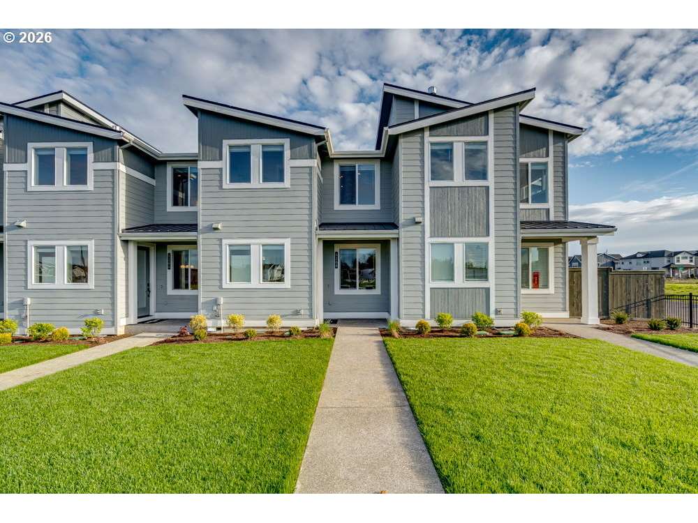 4268 SE CENTURY BLVD Hillsboro, OR 97123 home for sale
