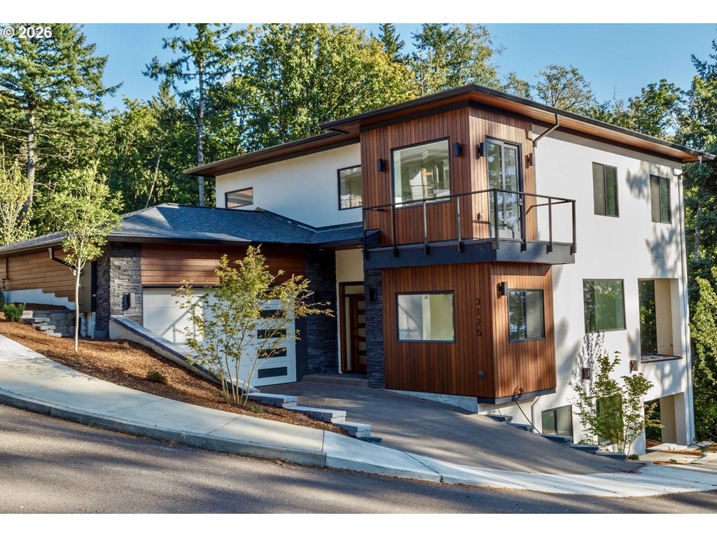 Contemporary Home in NW HEIGHTS